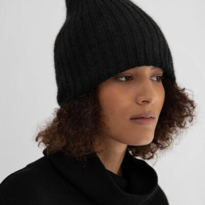 Knitwear Katri Niskanen  | Sofi Mohair Beanie, Black